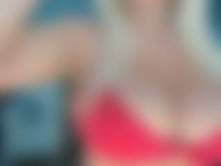 adrianna777's Live Sex Cam Show