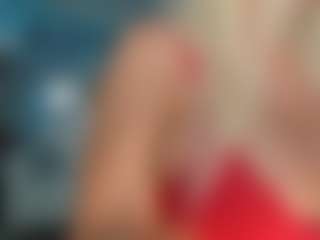 adrianna777's Live Sex Cam Show