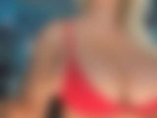 adrianna777's Live Sex Cam Show