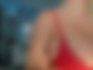 adrianna777's Live Sex Cam Show