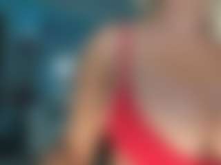 adrianna777's Live Sex Cam Show