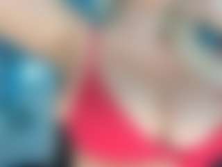 adrianna777's Live Sex Cam Show