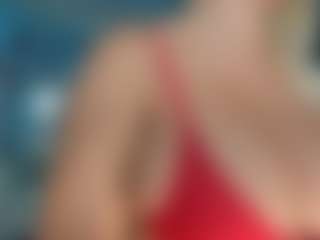 adrianna777's Live Sex Cam Show