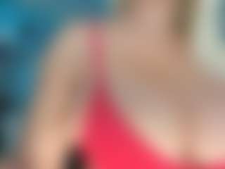 adrianna777's Live Sex Cam Show