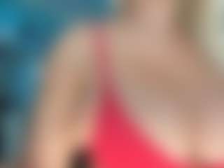 adrianna777's Live Sex Cam Show