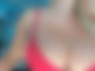 adrianna777's Live Sex Cam Show