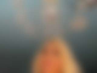adrianna777's Live Sex Cam Show
