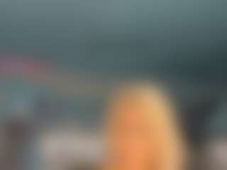 adrianna777's Live Sex Cam Show