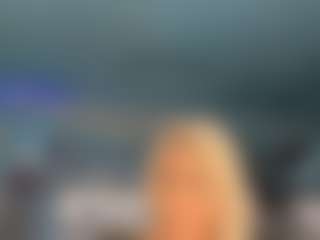 adrianna777's Live Sex Cam Show