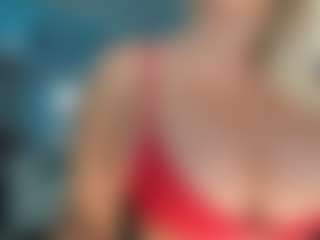 adrianna777's Live Sex Cam Show