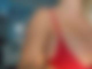 adrianna777's Live Sex Cam Show