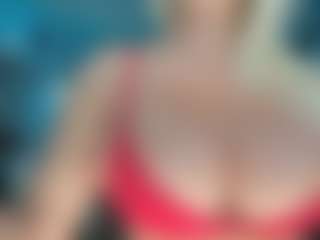 adrianna777's Live Sex Cam Show