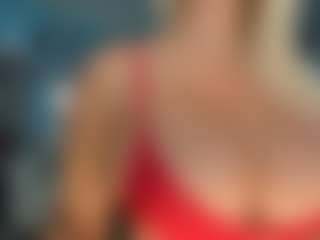 adrianna777's Live Sex Cam Show