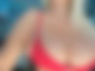 adrianna777's Live Sex Cam Show
