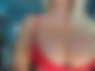 adrianna777's Live Sex Cam Show