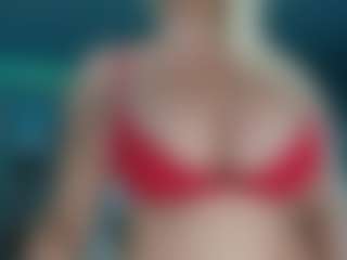 adrianna777's Live Sex Cam Show