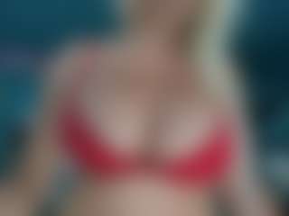 adrianna777's Live Sex Cam Show