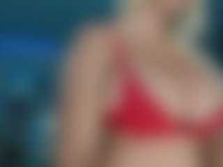 adrianna777's Live Sex Cam Show