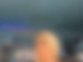 adrianna777's Live Sex Cam Show