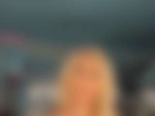 adrianna777's Live Sex Cam Show
