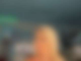 adrianna777's Live Sex Cam Show