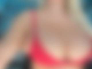 adrianna777's Live Sex Cam Show