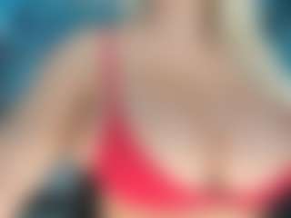 adrianna777's Live Sex Cam Show