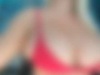 adrianna777's Live Sex Cam Show