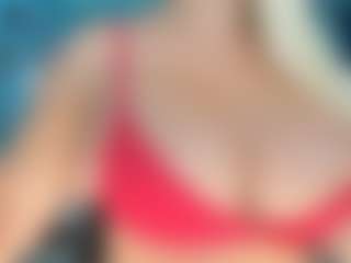 adrianna777's Live Sex Cam Show