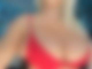 adrianna777's Live Sex Cam Show