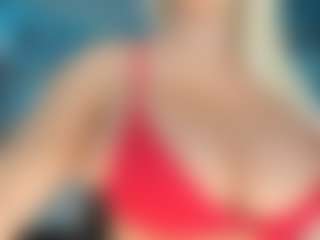 adrianna777's Live Sex Cam Show