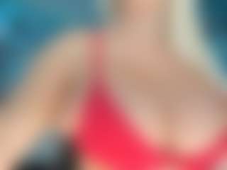 adrianna777's Live Sex Cam Show