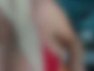 adrianna777's Live Sex Cam Show