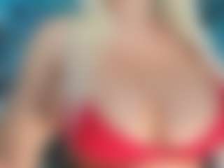 adrianna777's Live Sex Cam Show