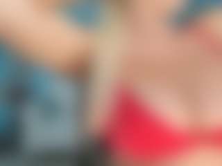 adrianna777's Live Sex Cam Show