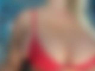 adrianna777's Live Sex Cam Show