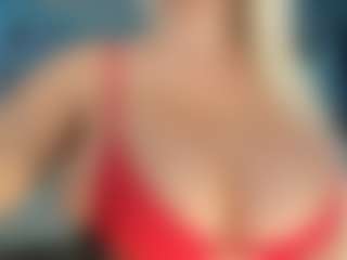 adrianna777's Live Sex Cam Show