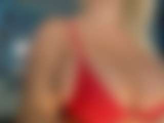 adrianna777's Live Sex Cam Show