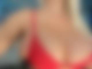adrianna777's Live Sex Cam Show