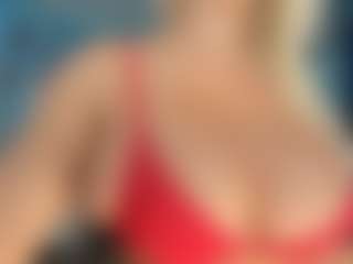 adrianna777's Live Sex Cam Show