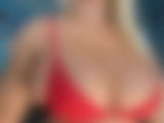 adrianna777's Live Sex Cam Show