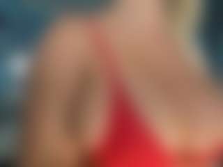 adrianna777's Live Sex Cam Show