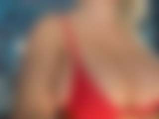 adrianna777's Live Sex Cam Show