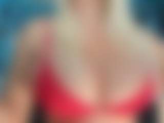 adrianna777's Live Sex Cam Show