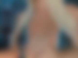 adrianna777's Live Sex Cam Show