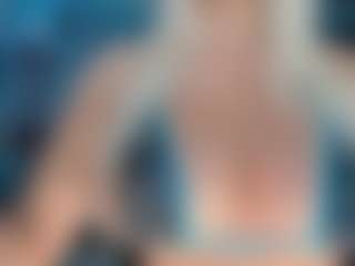 adrianna777's Live Sex Cam Show