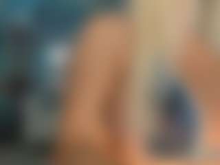 adrianna777's Live Sex Cam Show