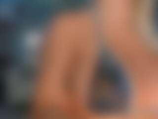 adrianna777's Live Sex Cam Show