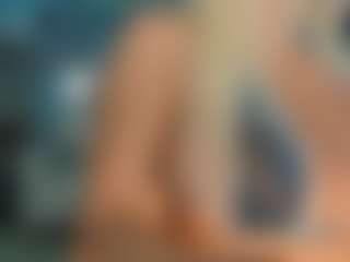 adrianna777's Live Sex Cam Show