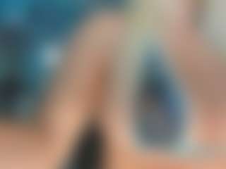 adrianna777's Live Sex Cam Show
